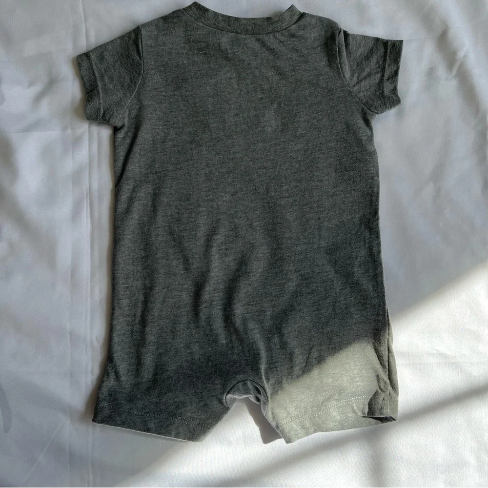 Nike Grey Logo Print Short Sleeve Romper Size 3 Months